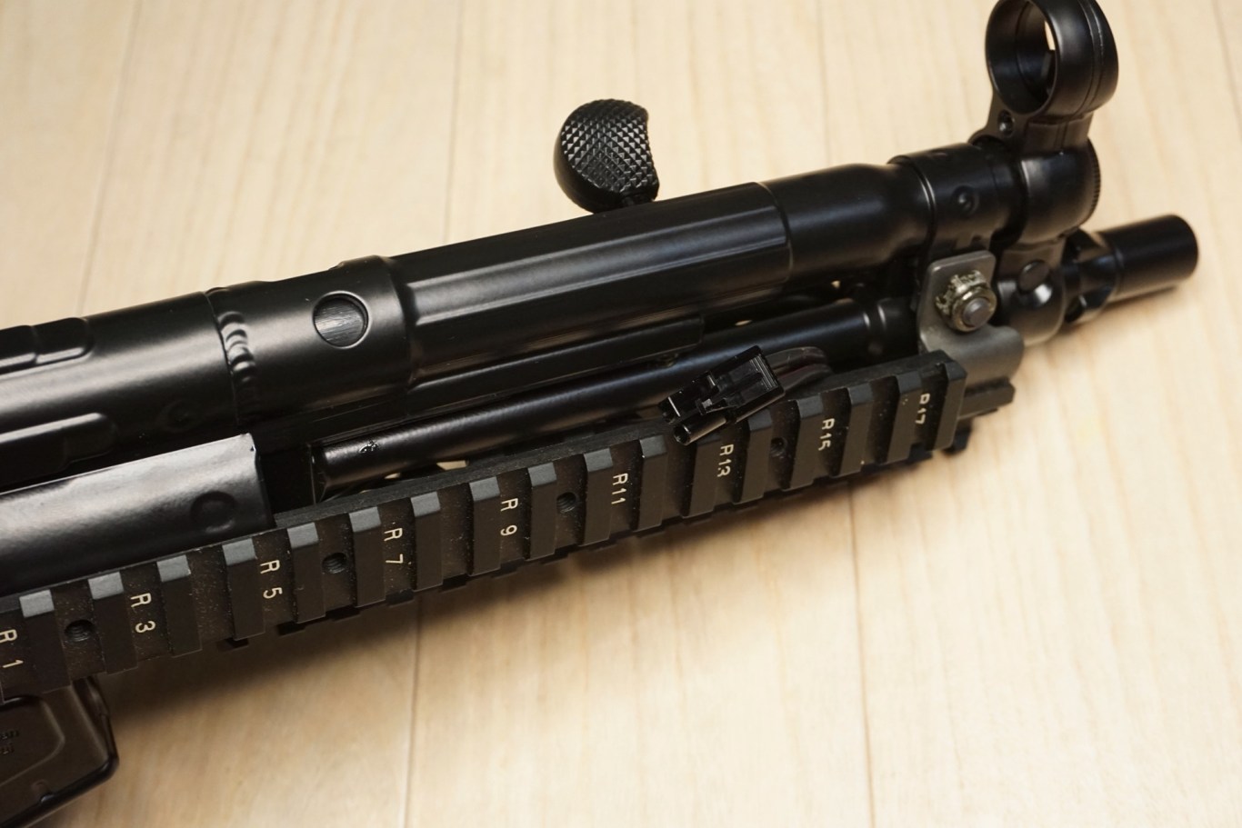 贅沢品東京マルイ MP5A5 MP5A4 ハンドガードロックピンスタンダード