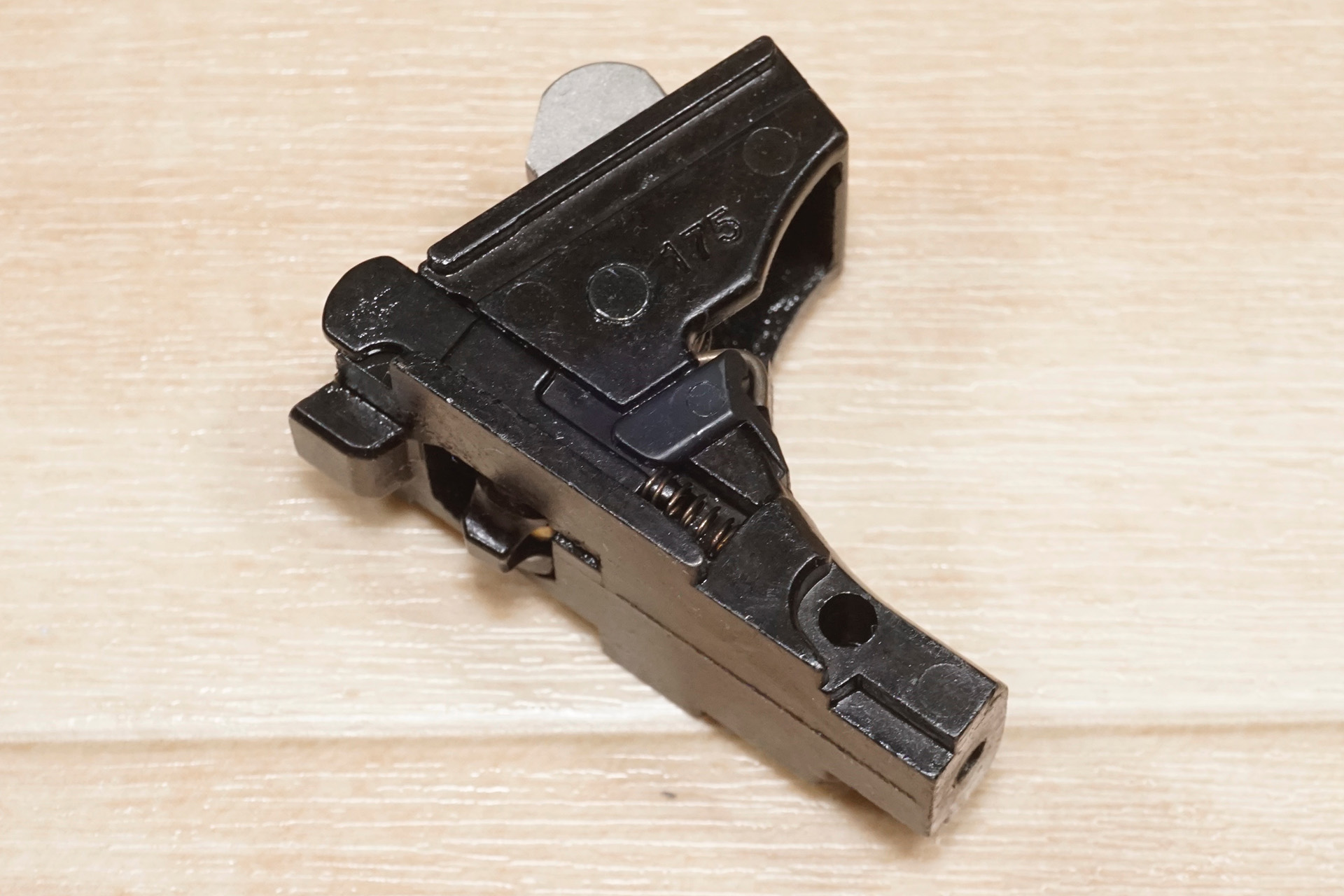 東京マルイ G17 Gen5 MOSの分解レビュー（バレル・ブリーチ・ハンマー