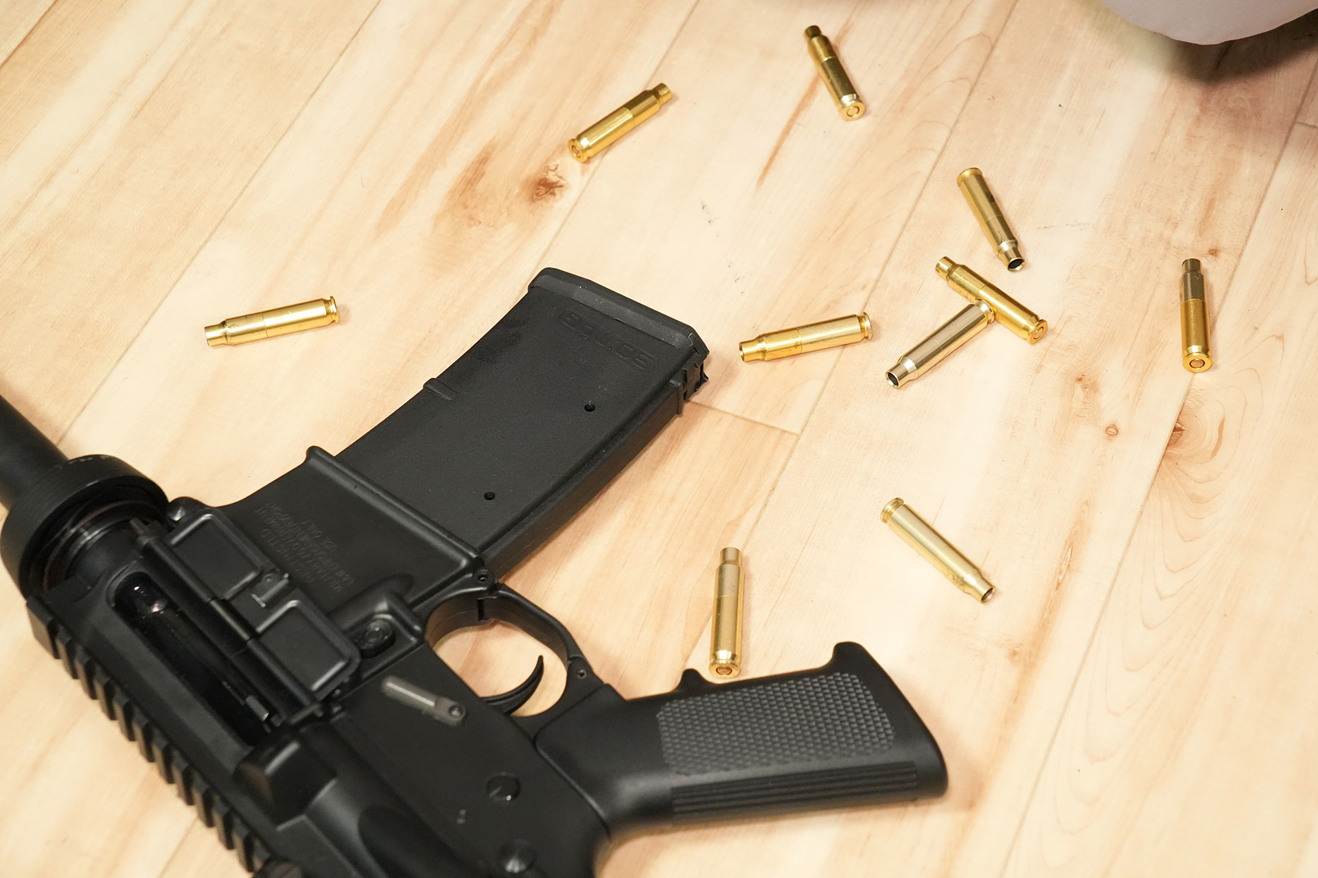 タニオ・コバ M4 モデルガンのカートリッジを10発同時に装填する為の