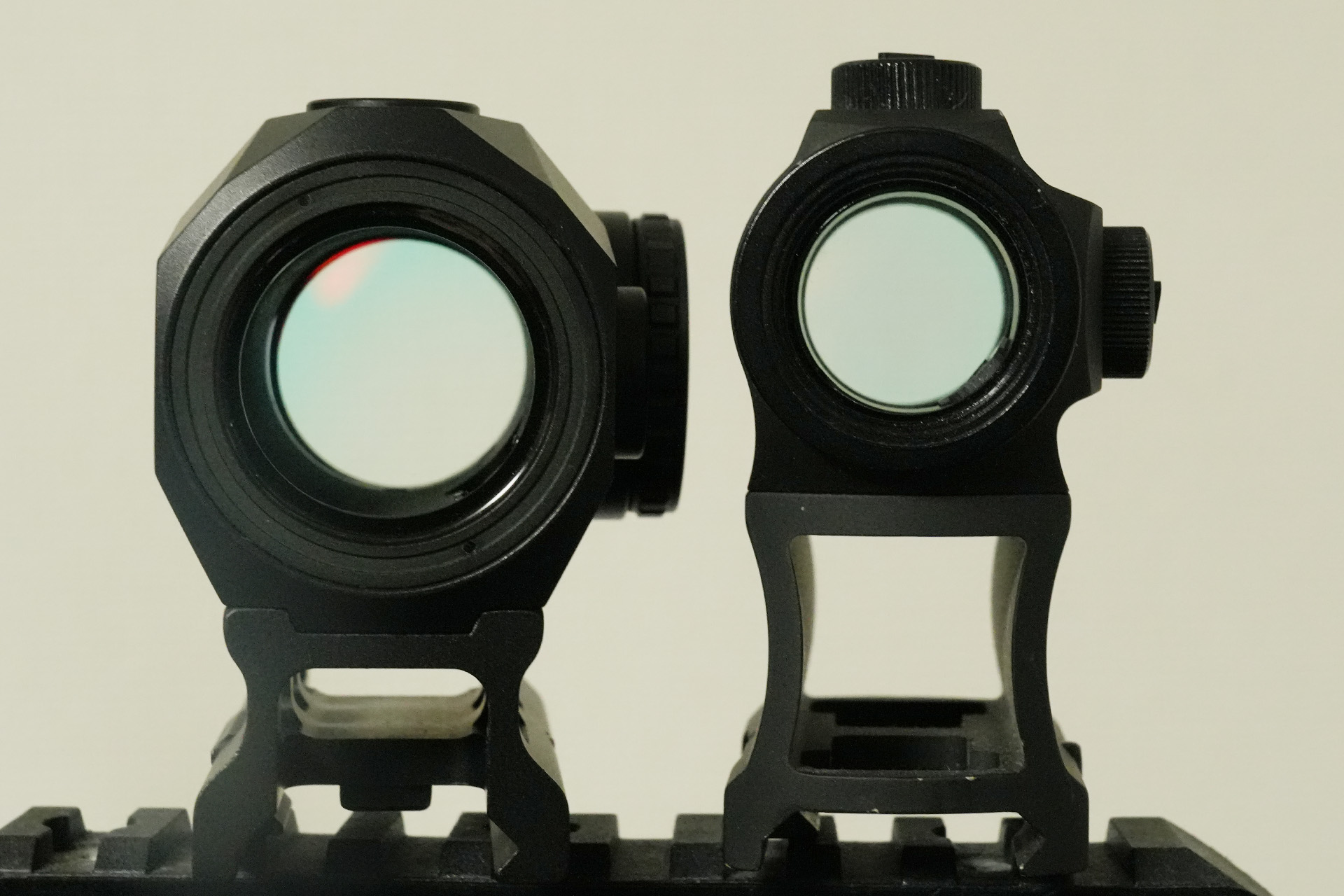 Vector Optics SCRAPPER 1×25 値下げ中 Vector Optics Scrapper 1x25 Ultra Compact Enclosed Red Dot Sight