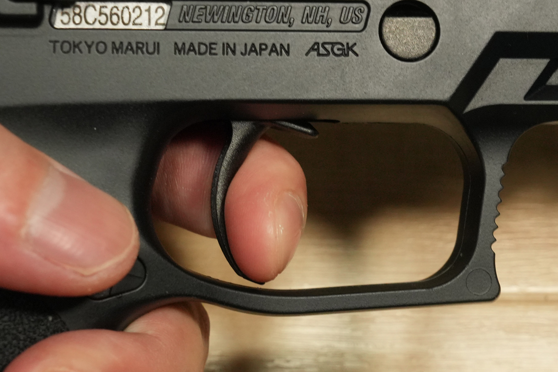 東京マルイ P320 FULL SIZE GRIP MODULE:M ガスブローバックハンドガン