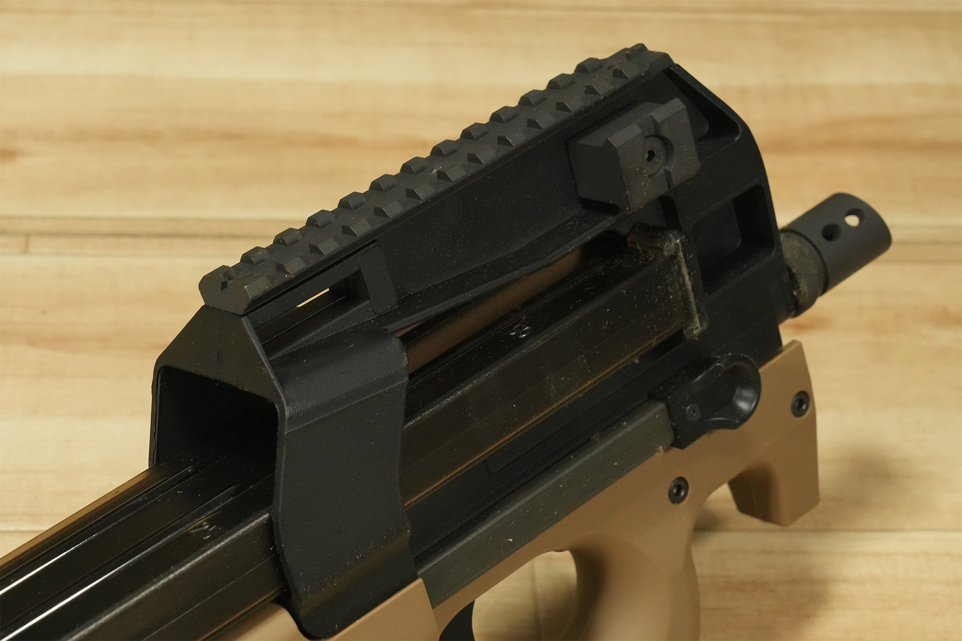 11年前に発売されたWE製P90 GBB（T.A-2015）の新古品を購入しました