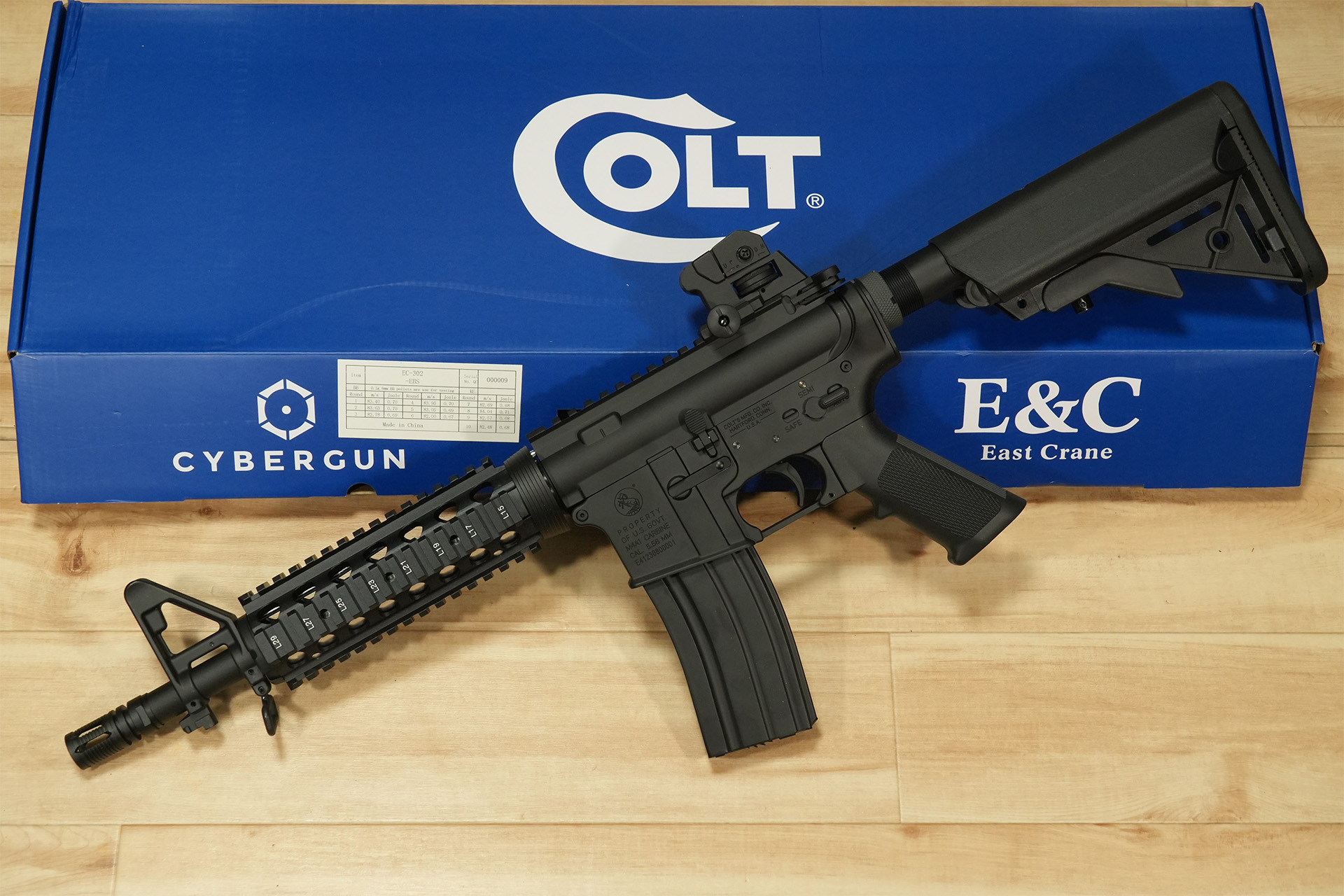 E-BOLTシステム搭載電動ガン、E&C 302-EBS COLT M4 CQB-R 10.5インチ