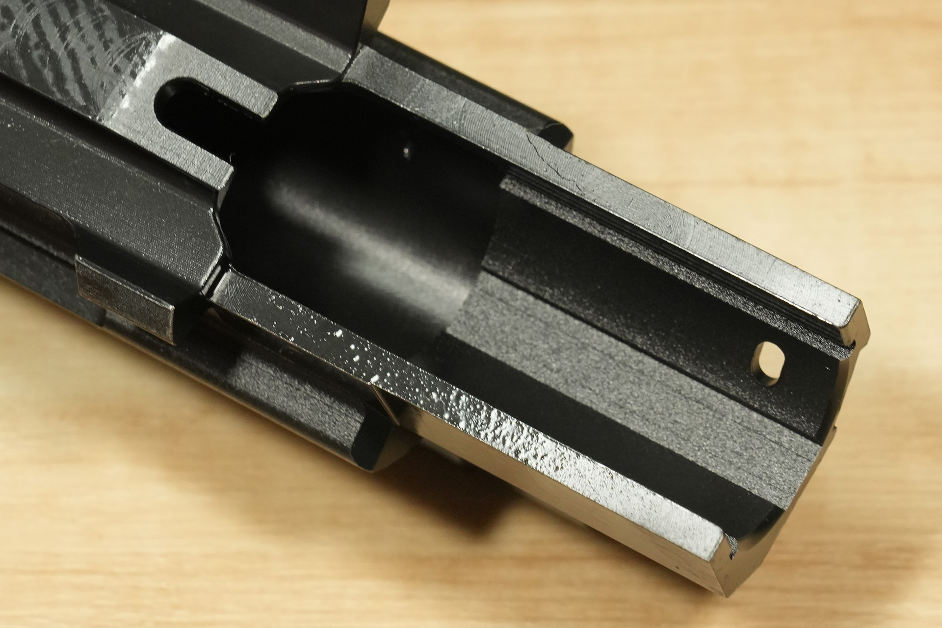 VFC HK53/HK33GBB用ボトルキャリア Clutch Precision製VFC HK53/HK33GBB用スチールボルトキャリアを購入
