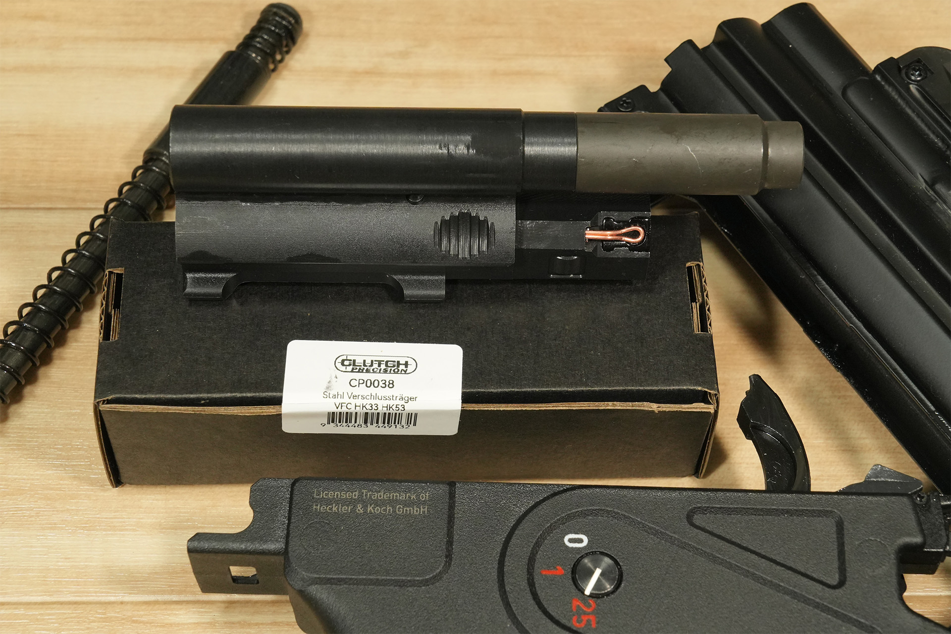 VFC HK53/HK33GBB用ボトルキャリア Clutch Precision製VFC HK53/HK33GBB用スチールボルトキャリアを購入