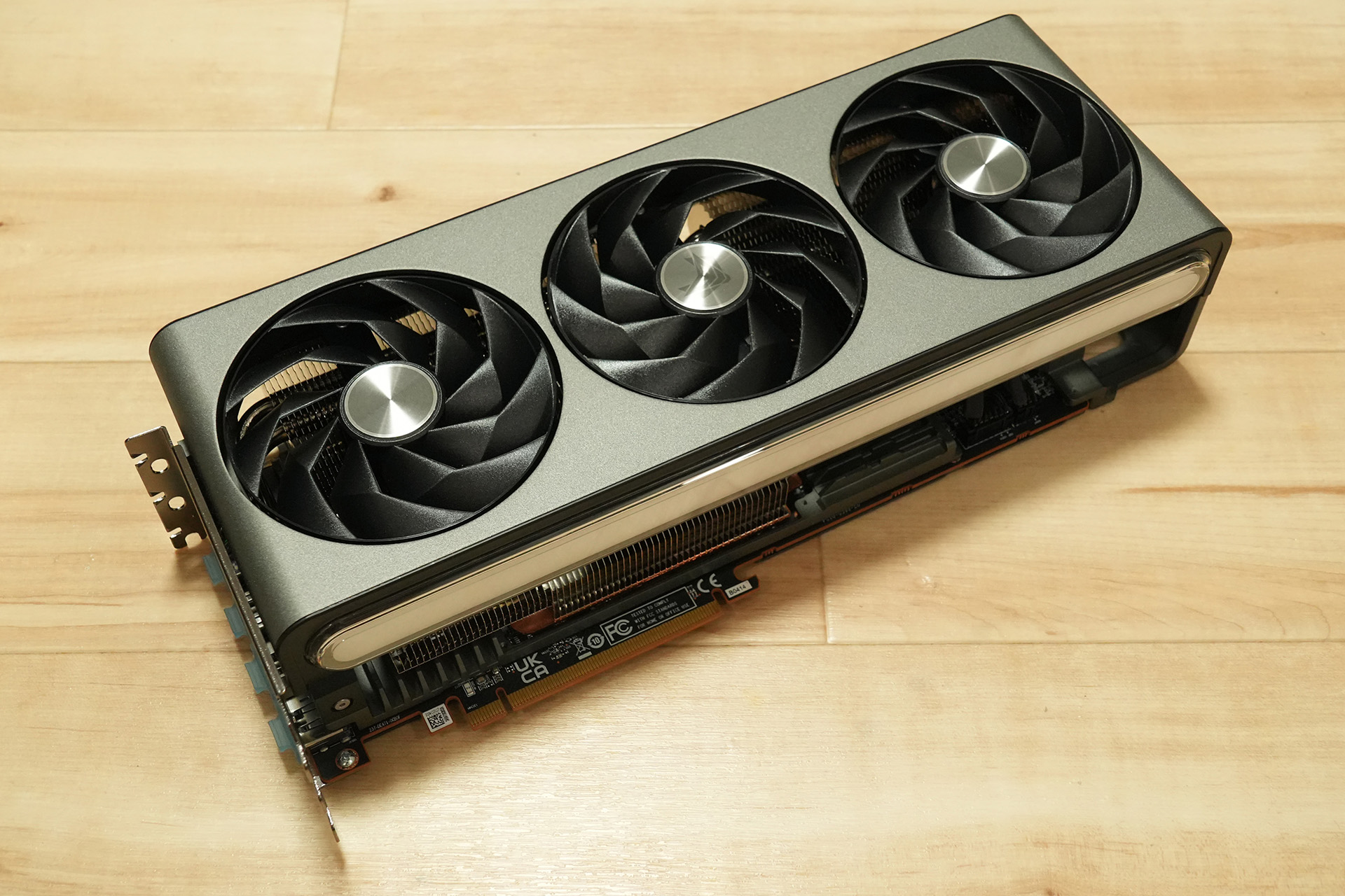 SAPPHIRE NITRO+ AMD Radeon RX 7900 XTX Vapor-X 24GB（中古）を買い