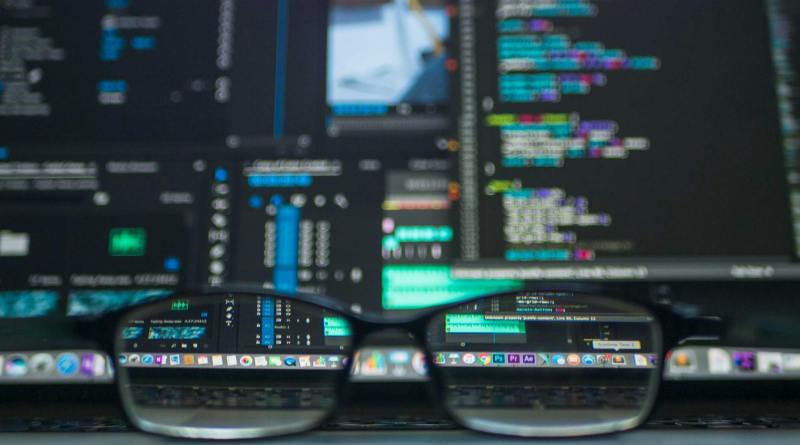 data codes through eyeglasses