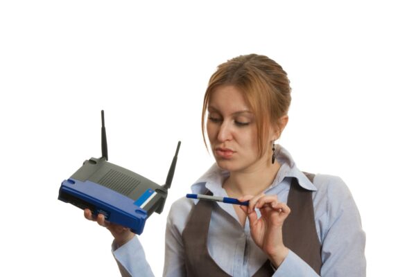 Figure out the best way to implement a wireless extender on your home network with a FlashRouter!