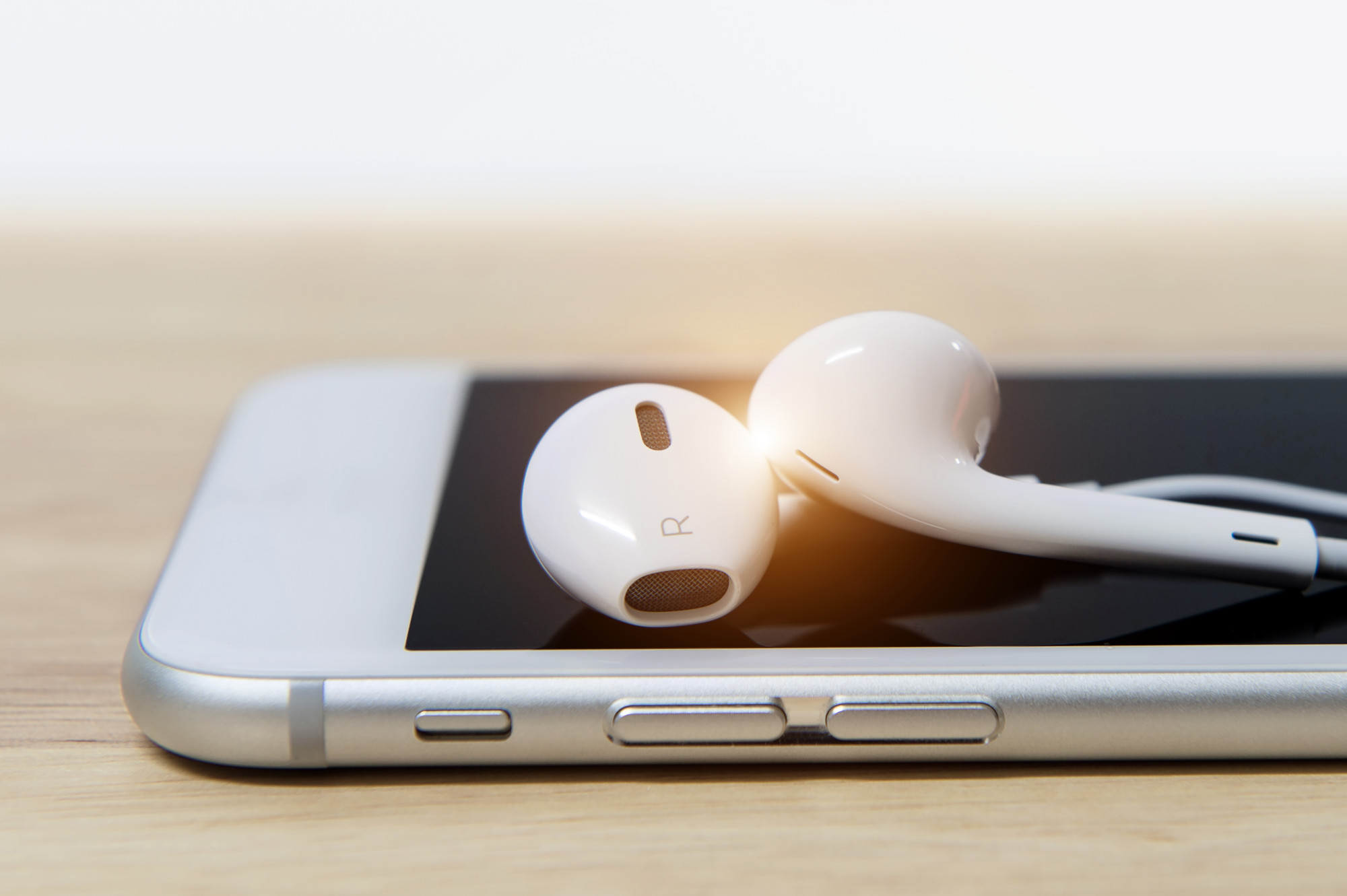 Why Does My Phone Keep Beeping? This Is What You Need to Know