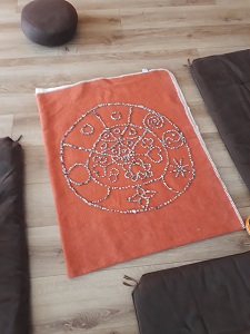 Mandala aus Kieselsteinen