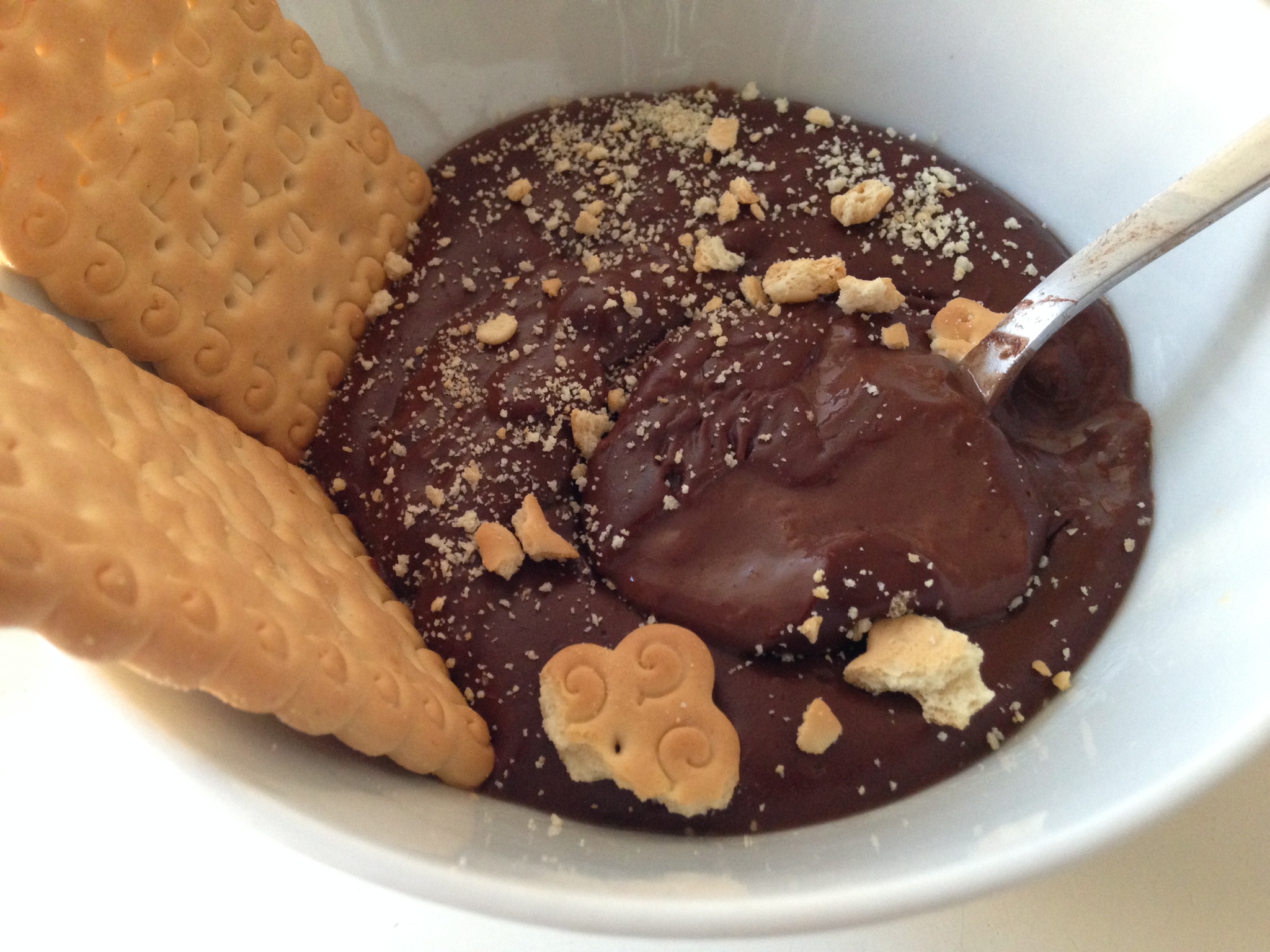 Cioccolata calda fatta in casa al pepe rosa - Aroma di ...