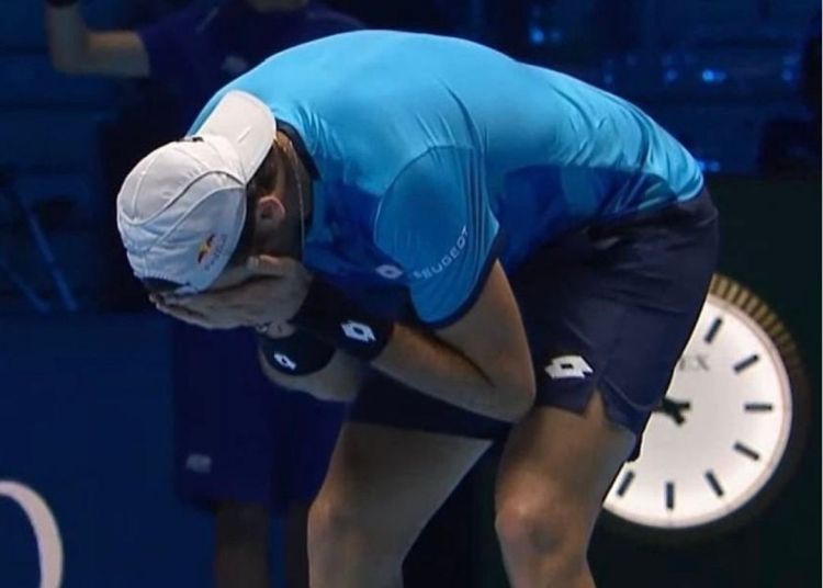 ATP Finals, Berrettini si ritira contro Zverev: lacrime e dolore