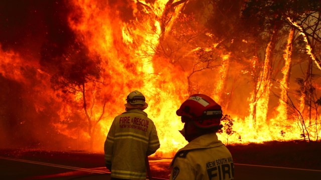 Australia is ablaze (image via News Corp)