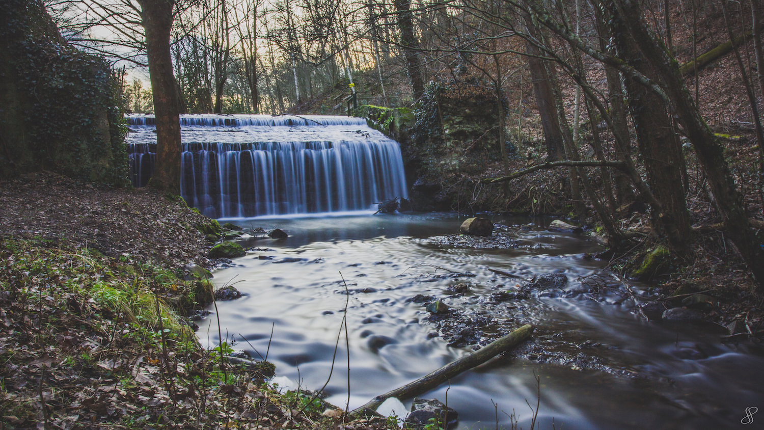 Cascade Du Petit Moulin Des Vaux De Cernay Cascade du petit Moulin des Vaux de Cernay (Senlisse, Yvelines) –  jeromep.net
