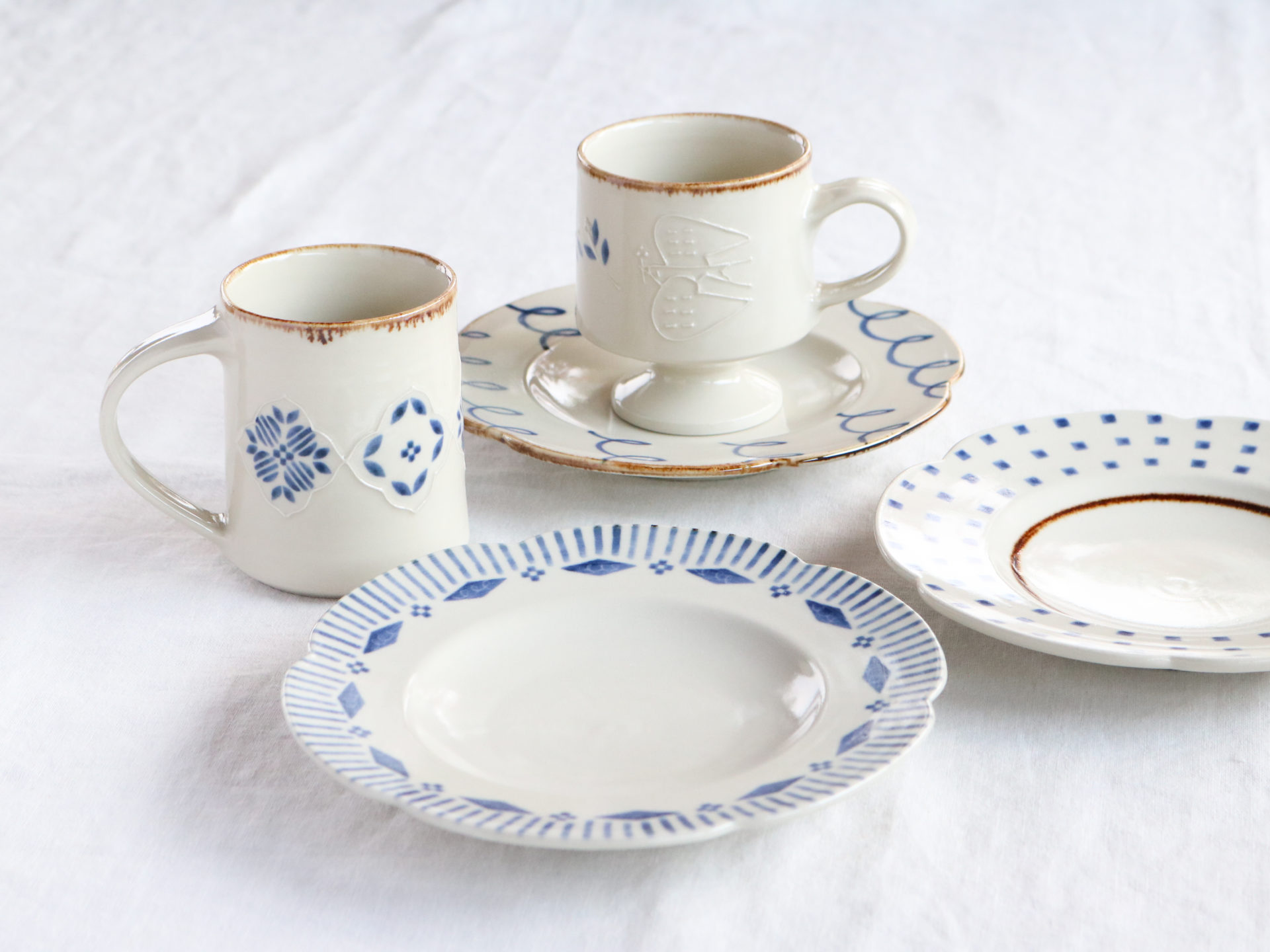 東峯未央・藤内紗恵子 二人展｜展示風景 - ころは online store