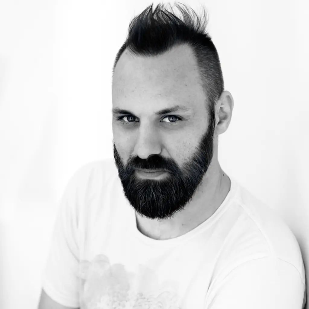 Stefan Bauer