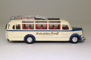 Matchbox Dinky : DY-10 : 1950 Mercedes Benz Omnibus Type D-3500