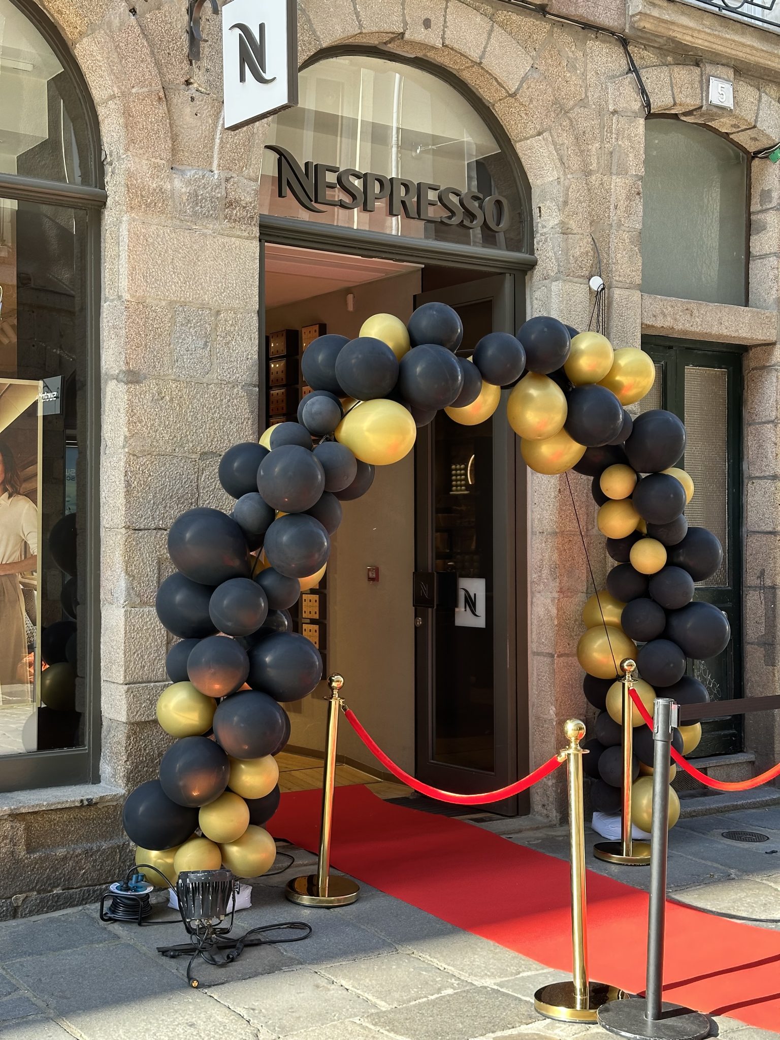 Événementiel VIP et phygital : Les coulisses de l’expérience client Nespresso dans la boutique Rennaise