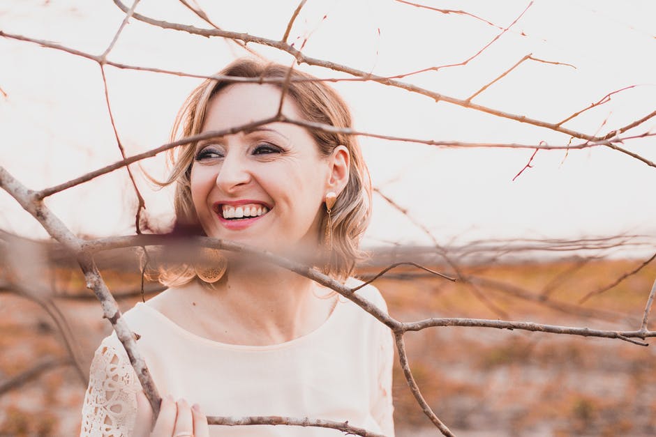 We would like to show you a description here but the site won't allow us. Foto Profil Membelakangi Kamera - gaya selfie kekinian