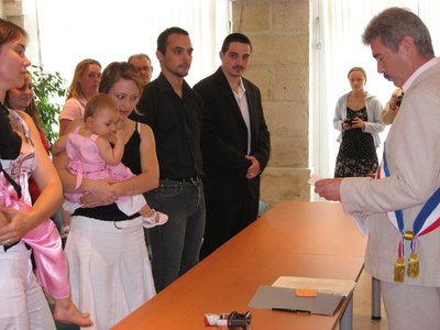 baptême civil d'un enfant à la mairie