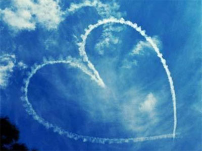 coeur dessiné dans le ciel