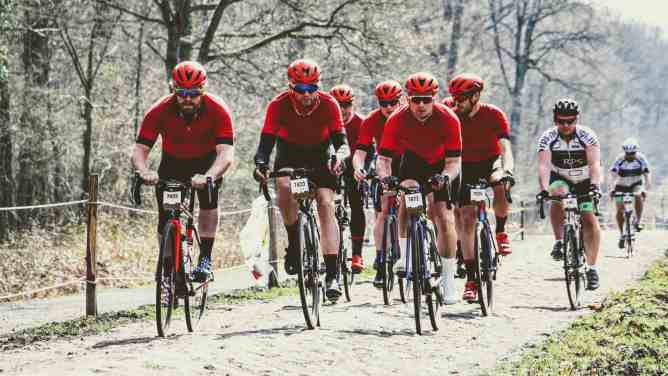 paris roubaix challenge specialized experience trouée d'arenberg