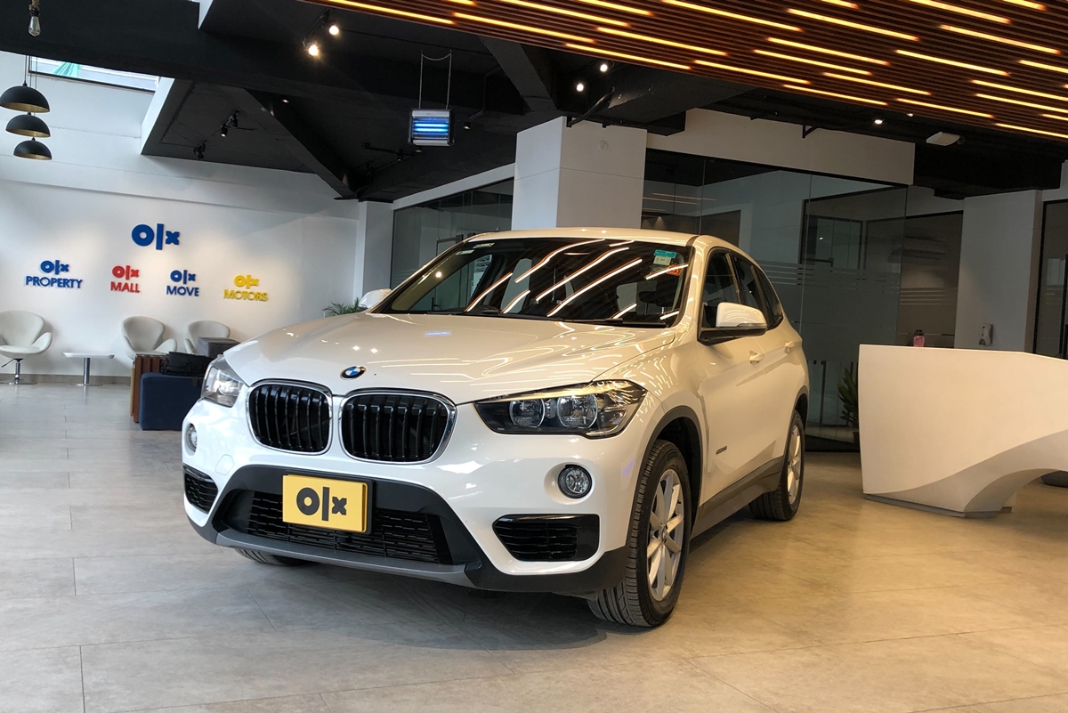 Bmw x1 2017 interior dimensions