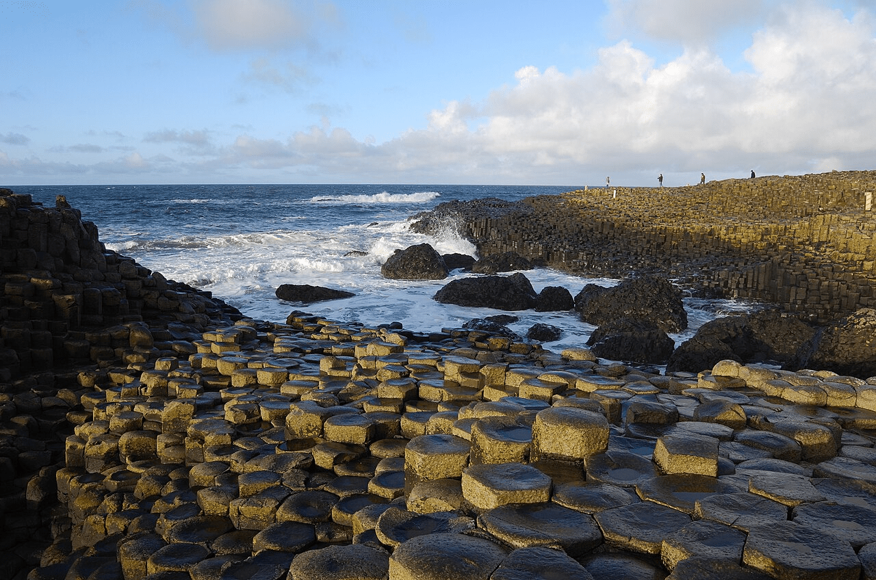 The interlocking basalt rocks at the Giant’s Causeway