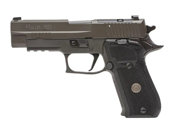 Hammerless vs hammer handgun