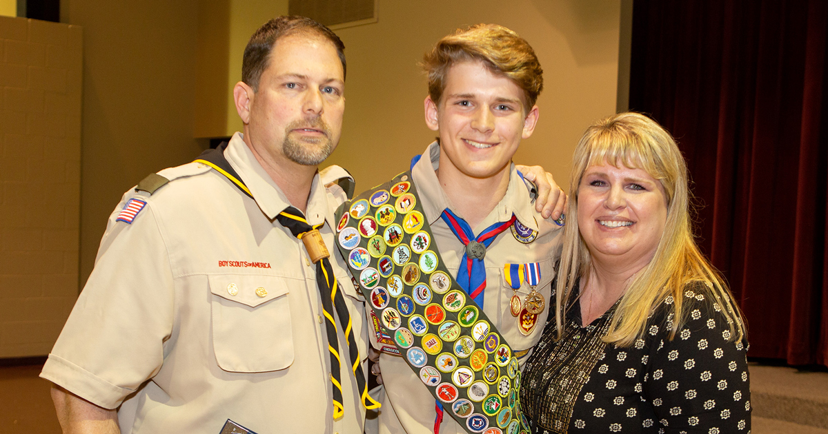 Unsung Hero He quickly identified his dad's heart attack and took decisive action