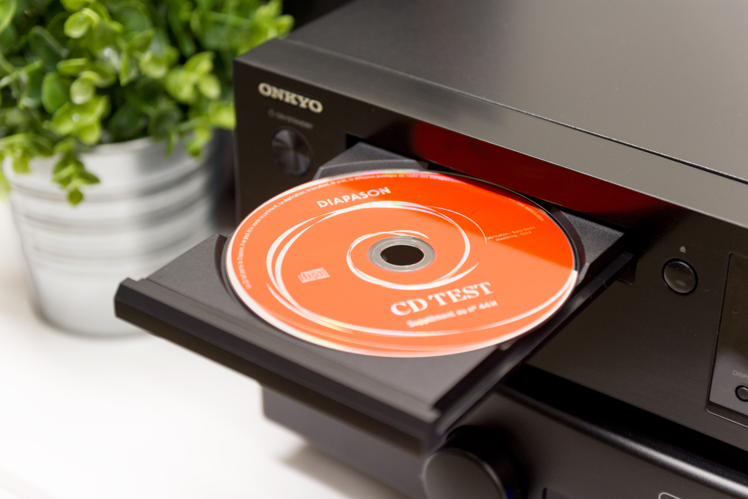 Review: Onkyo C-N7050 - Son-Vidéo.com: blog