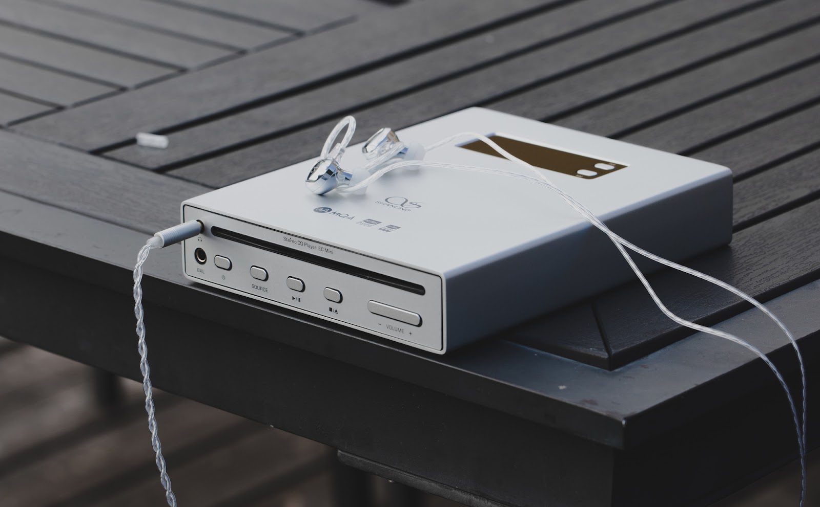 Shanling EC Mini CD: a modernized portable CD player - Son