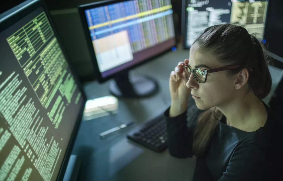 Empresas listadas na bolsa têm vagas para quem quer ingressar no mercado de trabalho