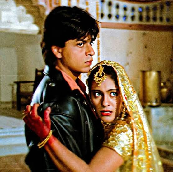 Dilwale Dulhania Le Jayenge (1995) shah Rukh Khan, kajol, best Bollywood romantic movies