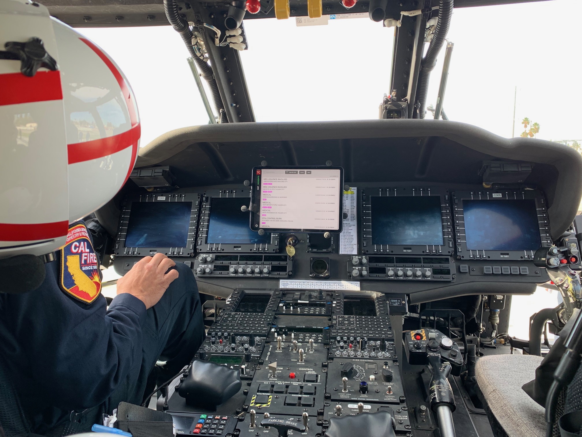 Flying With Tablet Command - Perfect Ultra HD Dark Photos | Free Download