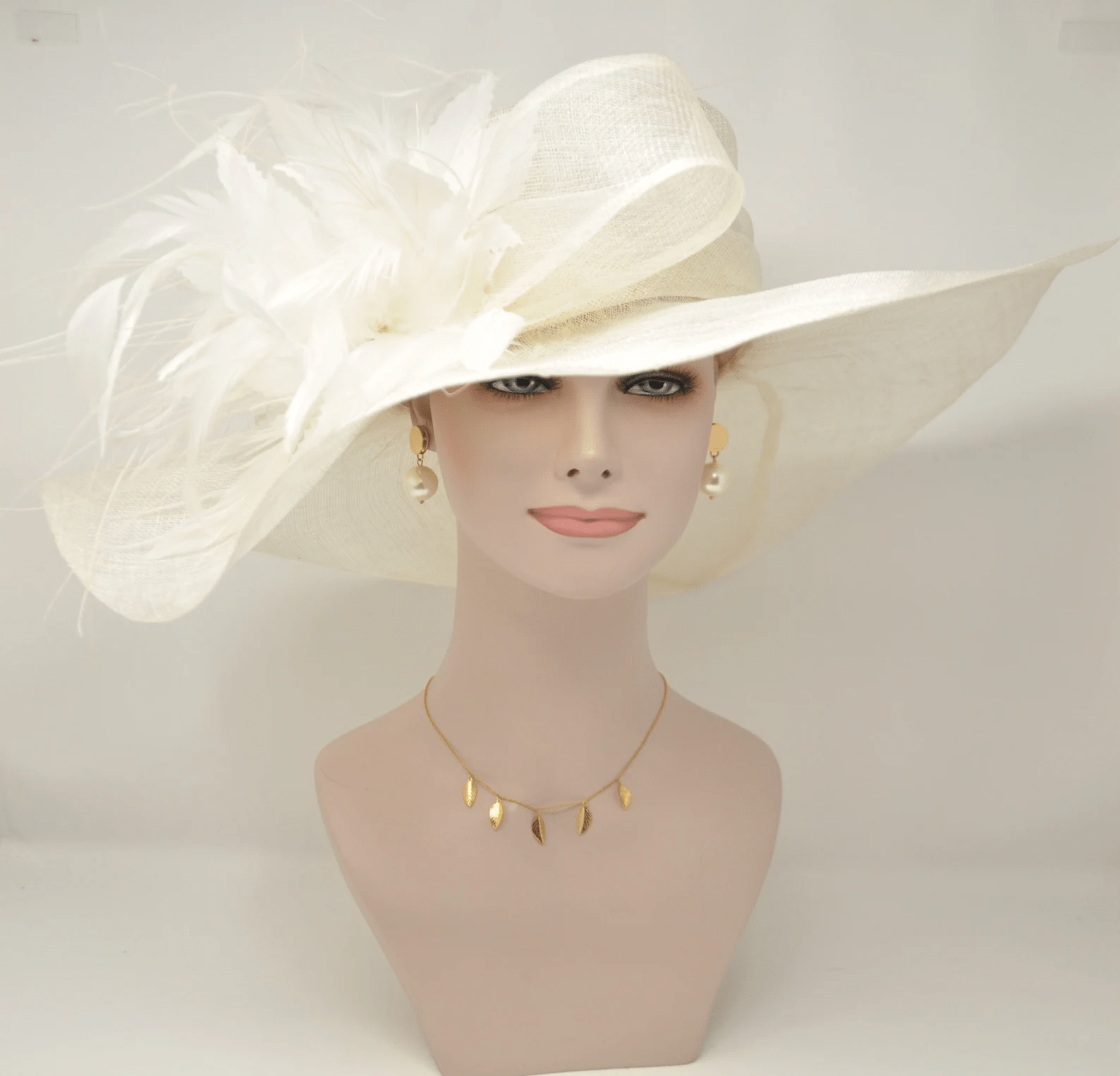 Kentucky derby hats: what to wear to the 2025 races