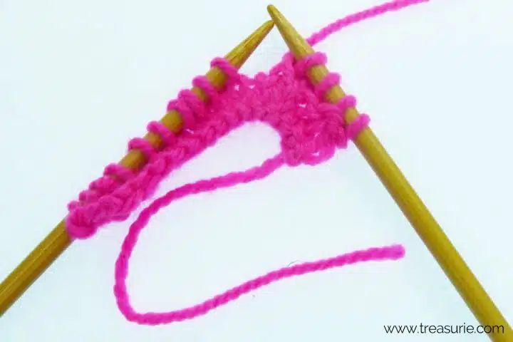 How To Decrease In Knitting In Only 3 Easy Steps - Artistic Minimal Background - HD