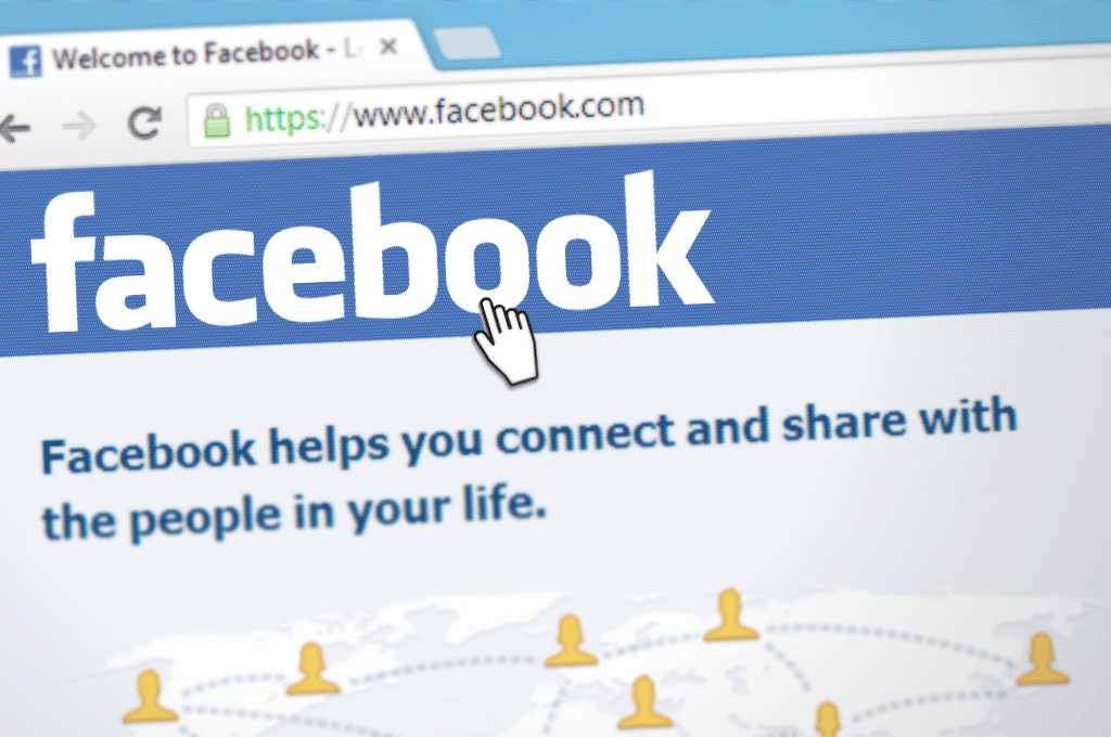 Top 10 Advantages Of Running Your Own Facebook Business Page