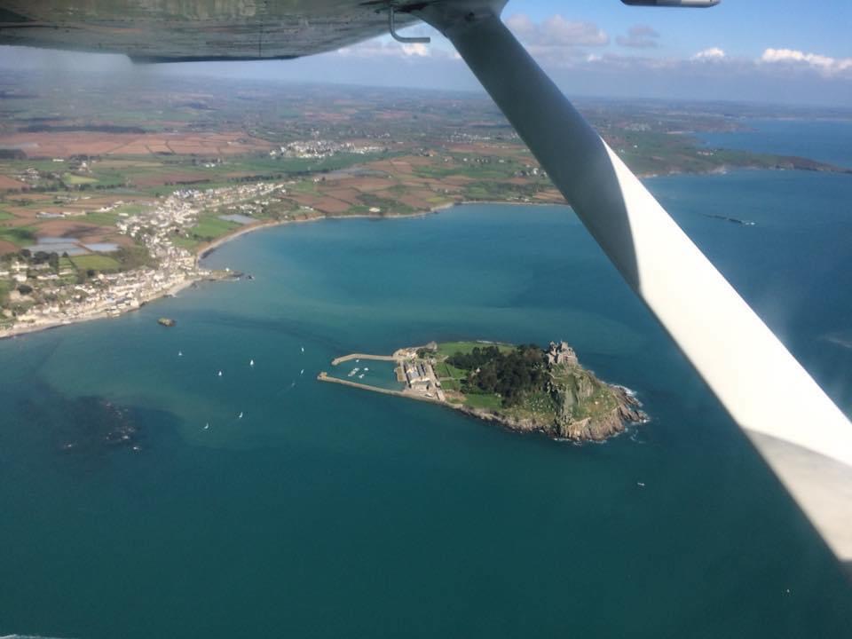 Aufkurs Reisen Flugzeug