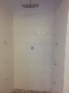 Power jet rainforest shower in spa