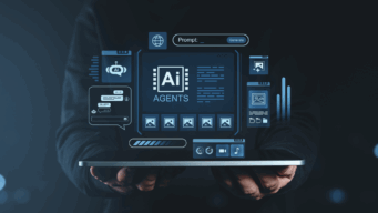 Close-up Push de l'ordinateur portable avec des processus de DevOps d'entreprise complexes simplifiés par l'IA pour DevOps