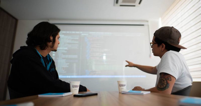 Should You Migrate To Microservices - Minimal Designs - Amazing 8K Collection