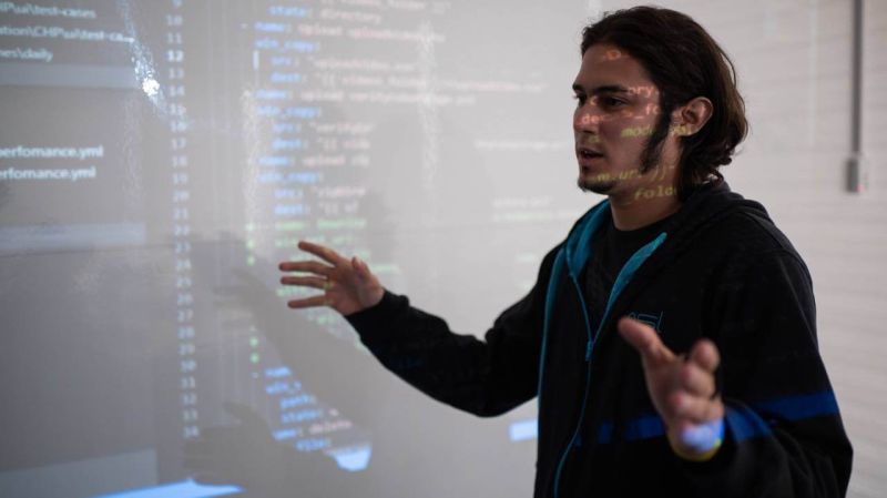 Should You Migrate To Microservices - Space Backgrounds - Incredible 8K Collection