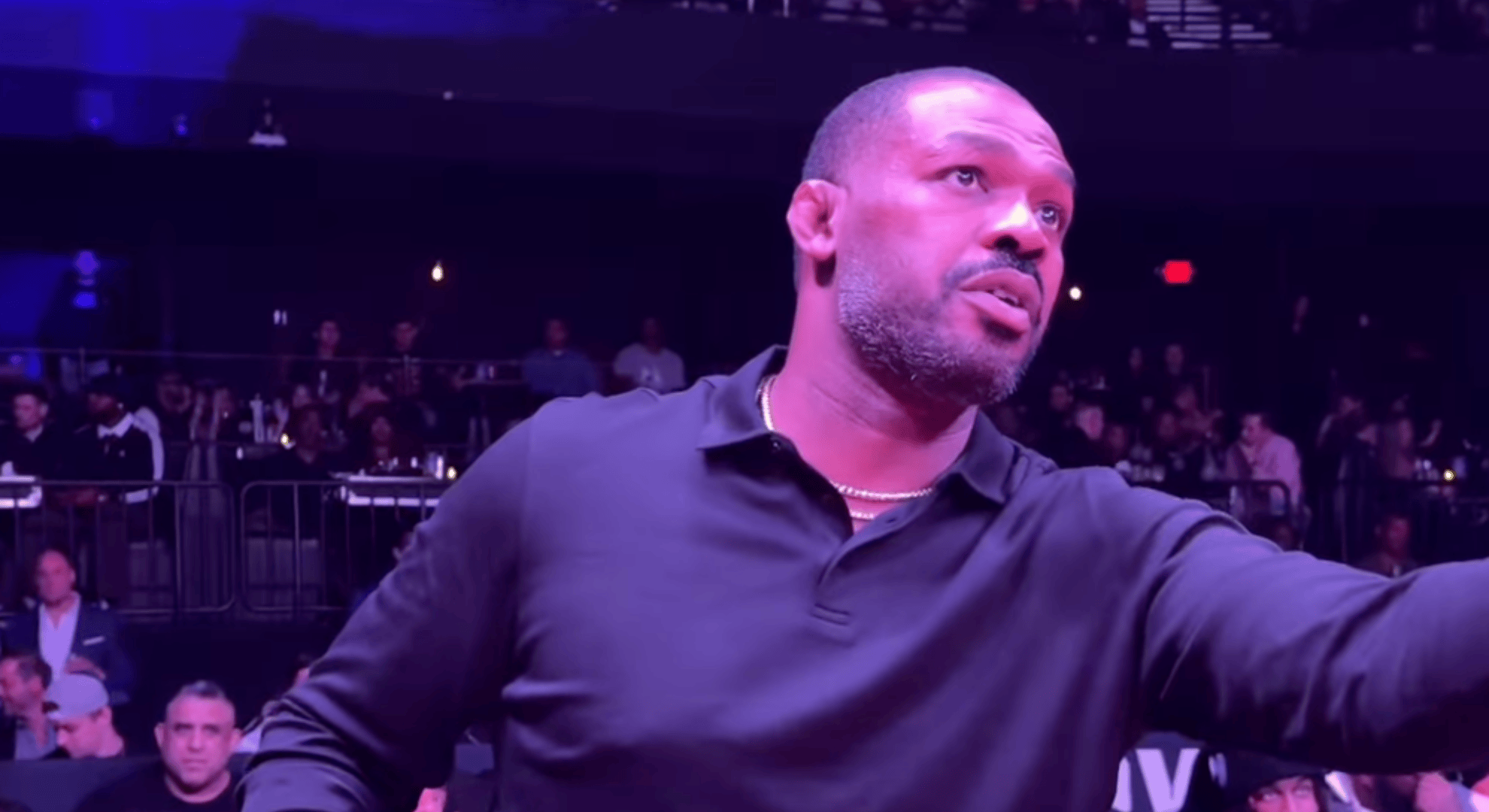 Jon Jones Urges Fighter to 'Live to Fight Another Day' After Injury in DBX 5 (2026)