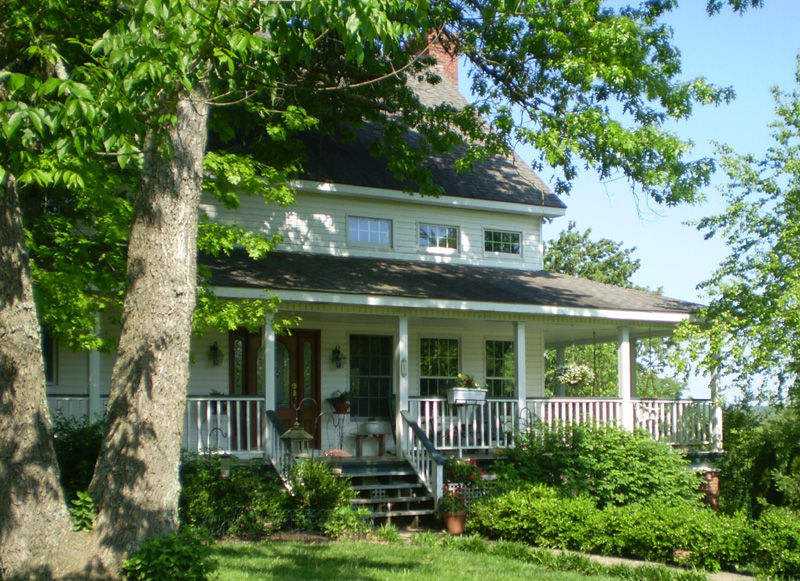 Incredible Kentucky Bluegrass 73 Acre Farm & Estate HomeBlue Crab