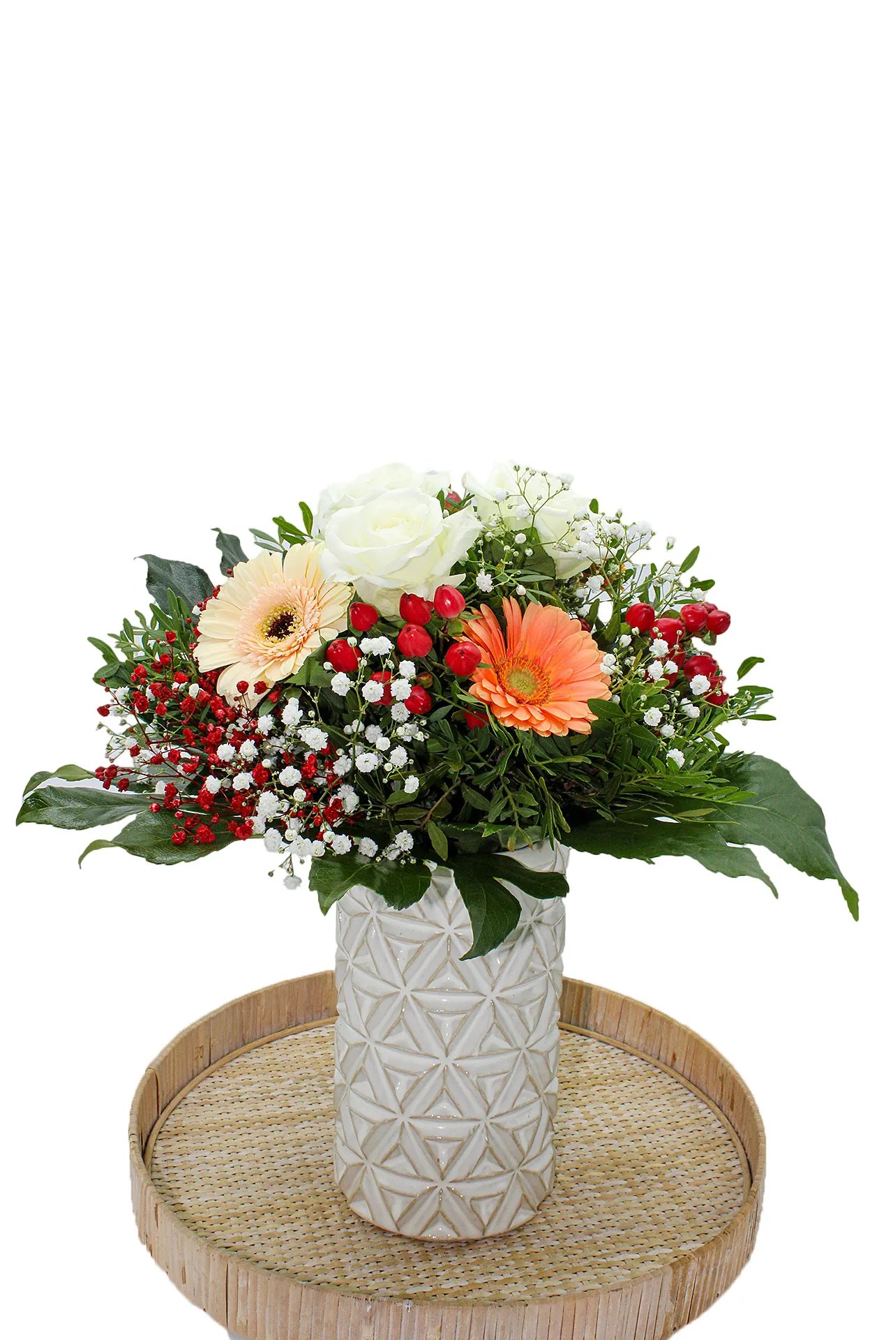 Blumenstrauß 'Du bist die/der Beste' mit Rosen, Germini, Hypericum, zweierlei Schleierkraut und grünem Beiwerk.
