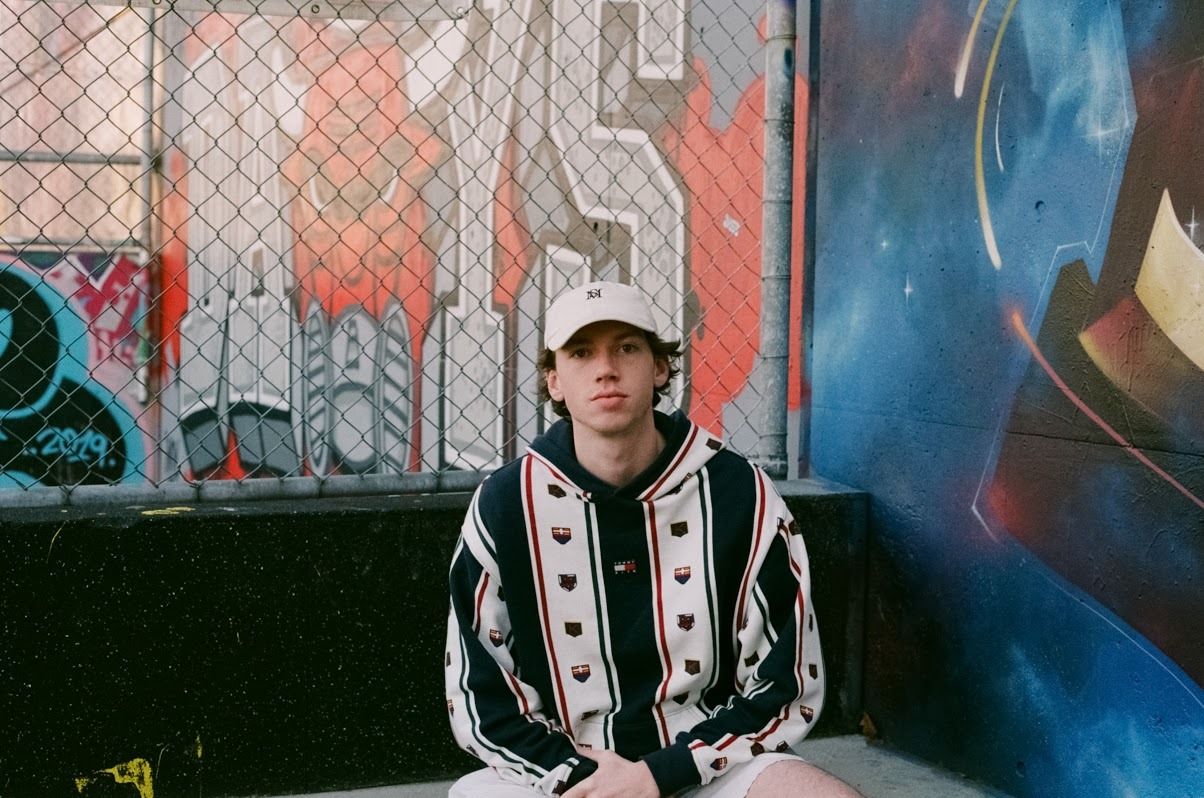 Canberra's DMC effectively blends pop, hip hop and light rock for a full and potent chorus in new track SEARCHING
