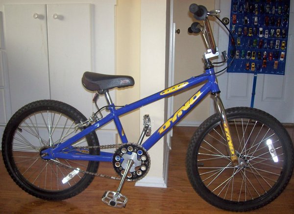 Unless you're really short, or have a young kid who has his heart set on getting it, pass on it and don't look back. 1999 Dyno Blaze - BMXmuseum.com