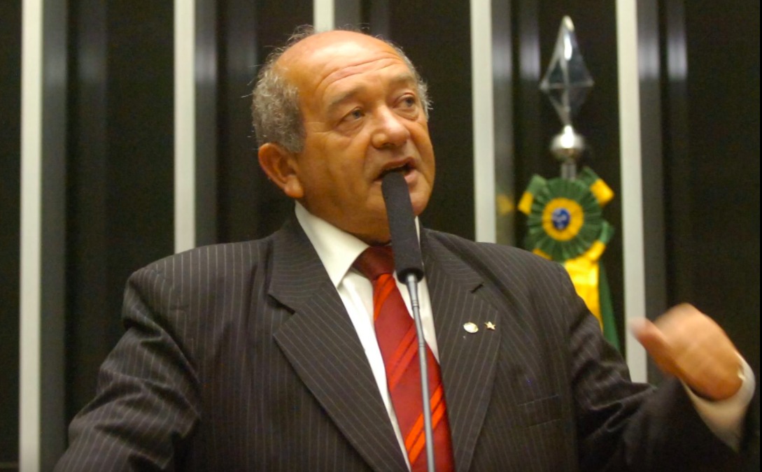Aziz desafia bolsonaro a provar acusação de desvio de dinheiro no amazonas. Se PT nÃ£o fizer alianÃ§a com Braga e Omar, Praciano