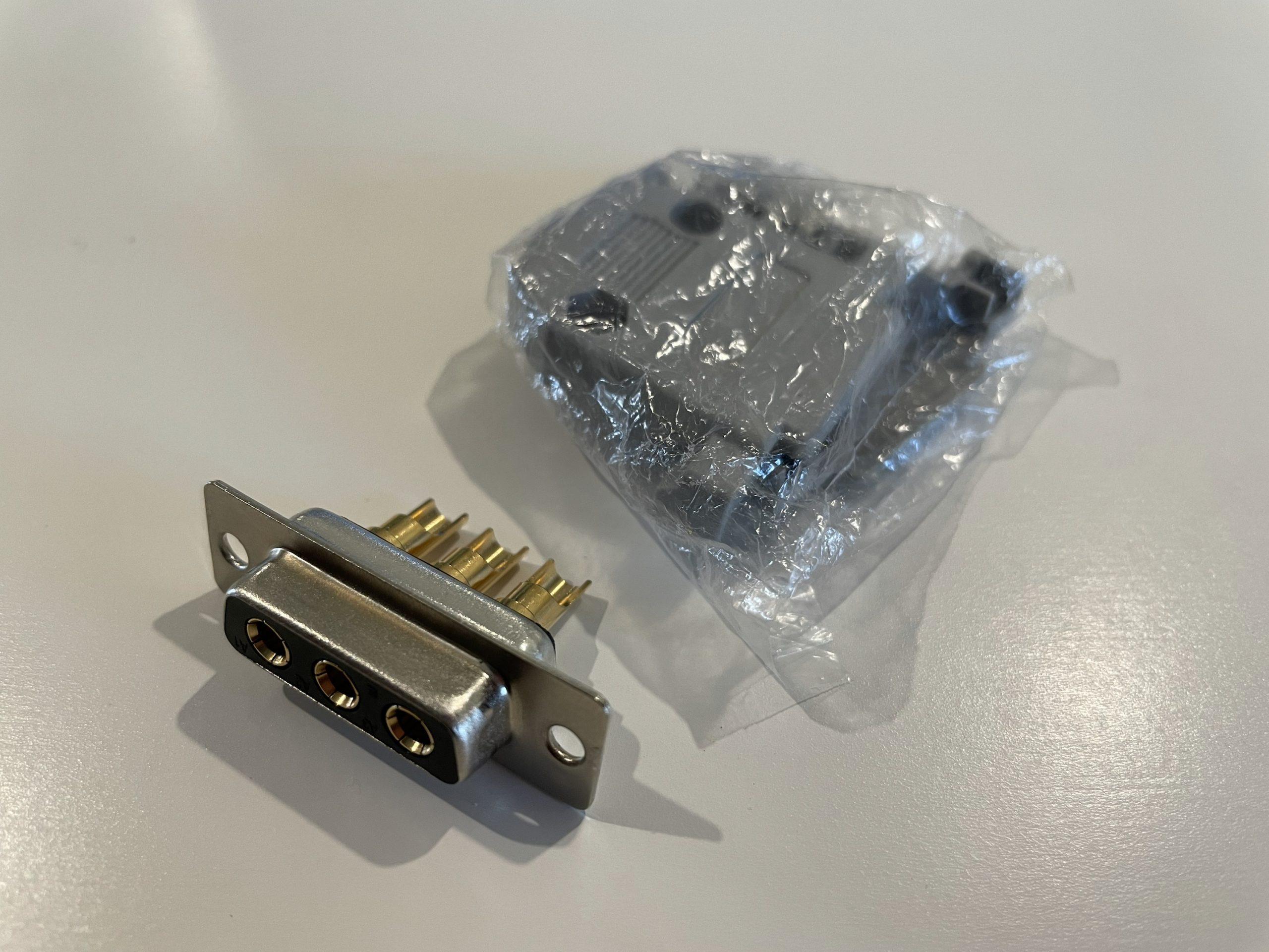 Replacement Barrett 4050 30Amp power plug